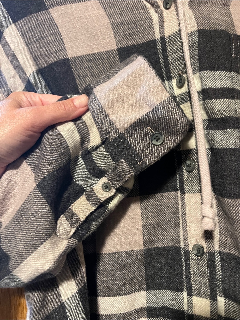 American Eagle Plaid Hooded Flannel - Picture 6 of 10